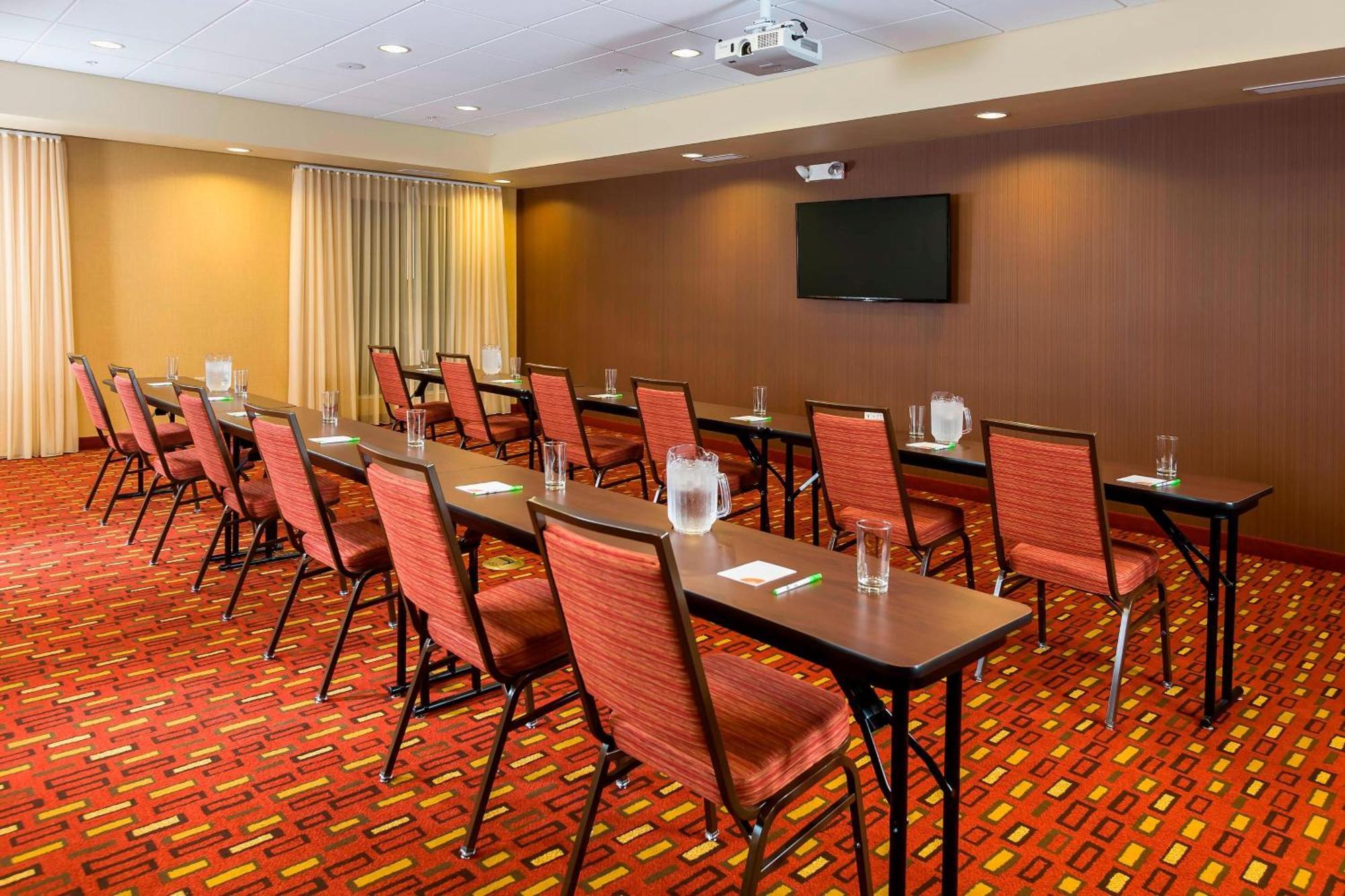 Courtyard By Marriott Kalamazoo Portage Ngoại thất bức ảnh